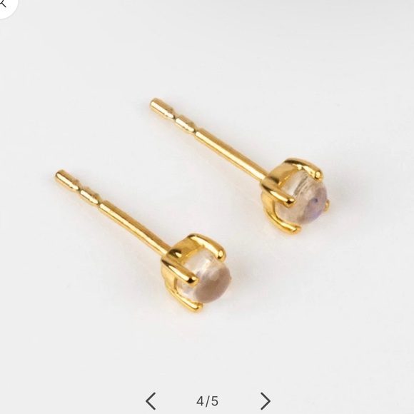 Solid Gold Moonstone Studs 9k Gold - Local Eclectic - Picture 2 of 6